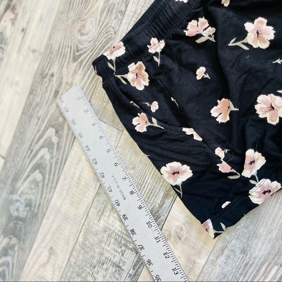 Zella Lounge Shorts Jersey Knit  Black Blue & Floral SZ XL NEW! - Picture 9 of 12